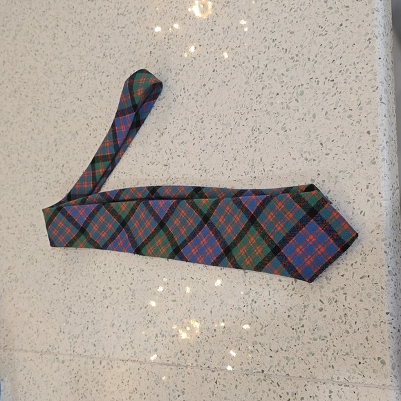 Wool Tartan tie, made in Scotland - Picture 6 of 6